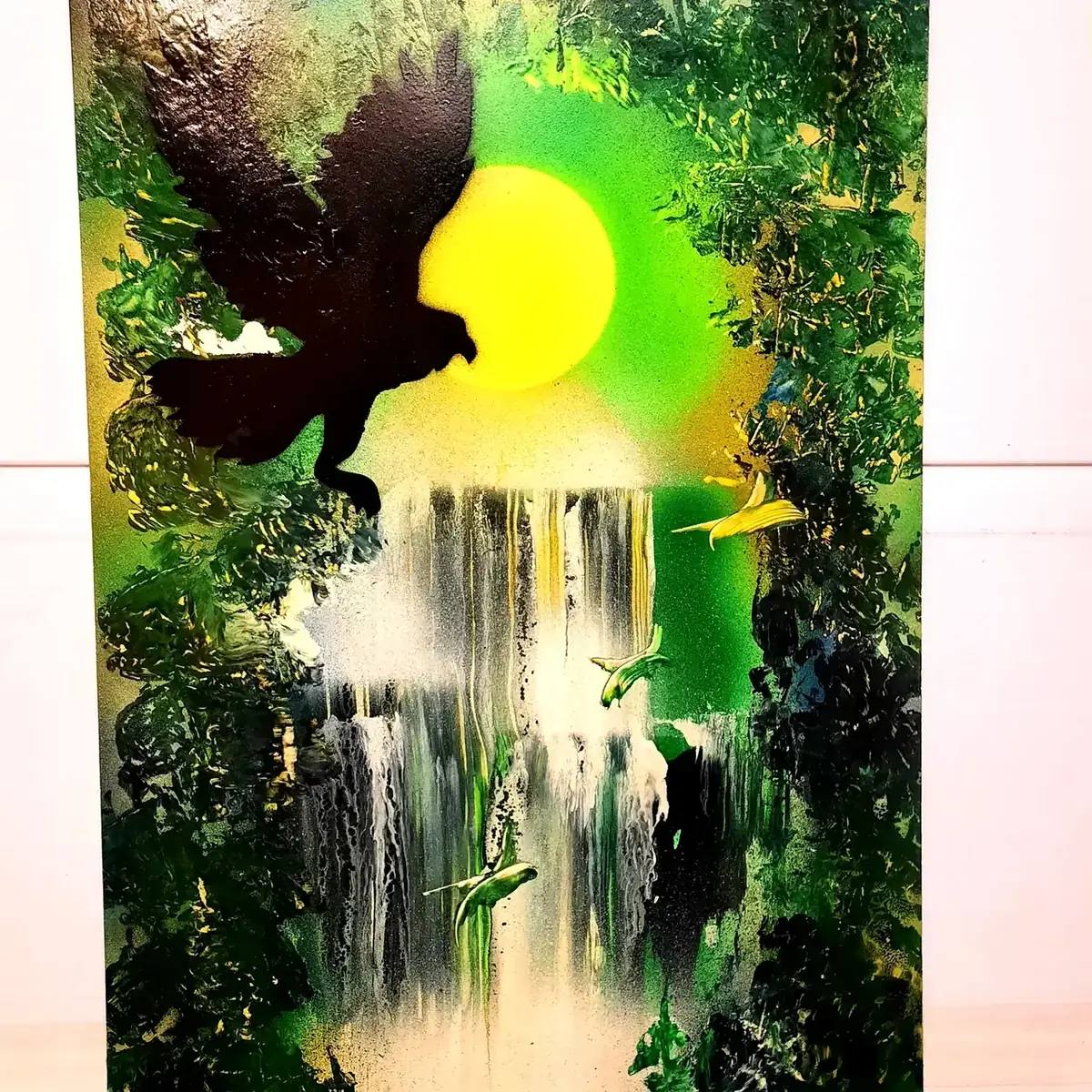 Орёл над водопадом — картина баллончиком на холсте 60x80 см, техника spray-art