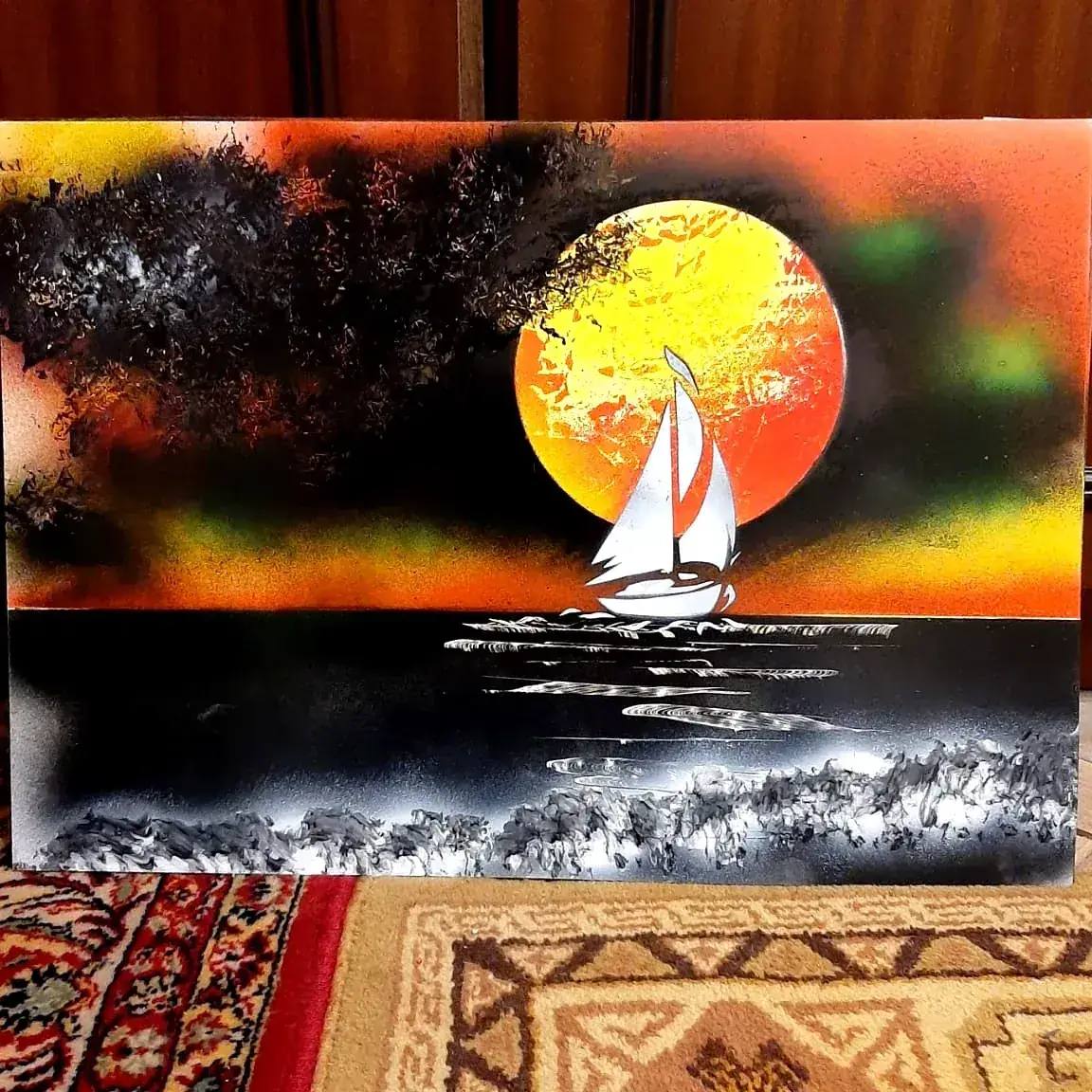 Морской закат с парусником — картина баллончиком на холсте 40x40 см, техника spray-art